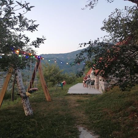 Grandma's Hut Niksic Exterior foto